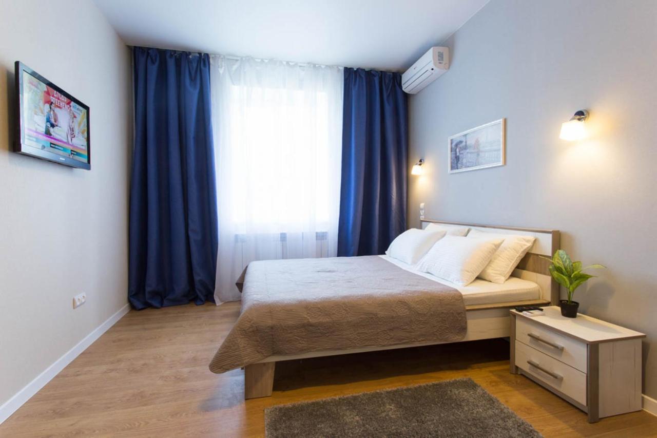 Апартаменти New Studio, Metro Yaroslava Mudroho And Universytet - Chernyshevska Str 95-3 *