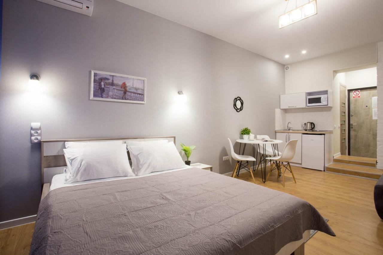 New Studio, Metro Yaroslava Mudroho And Universytet - Chernyshevska Str 95-3 Харків