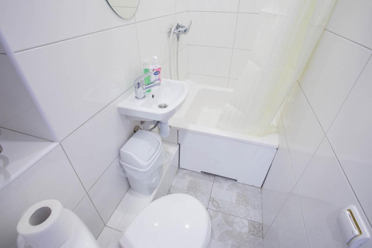 Апартаменти New Studio, Metro Yaroslava Mudroho And Universytet - Chernyshevska Str 95-3 Харків