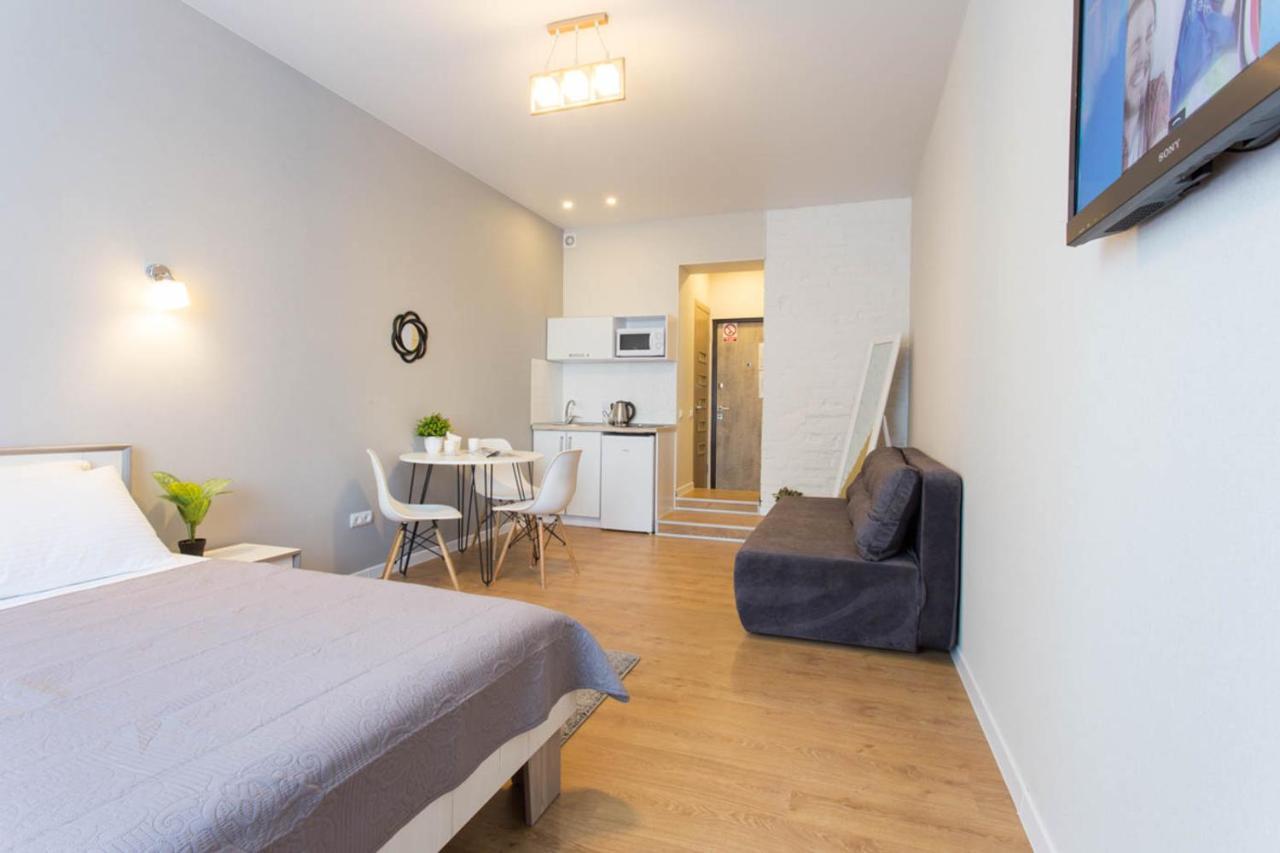 New Studio, Metro Yaroslava Mudroho And Universytet - Chernyshevska Str 95-3 Harkiv