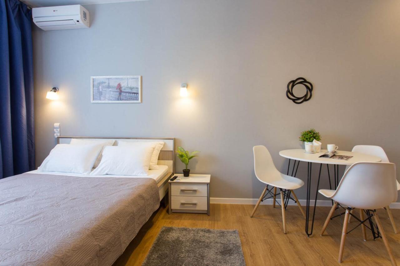 New Studio, Metro Yaroslava Mudroho And Universytet - Chernyshevska Str 95-3 Daire